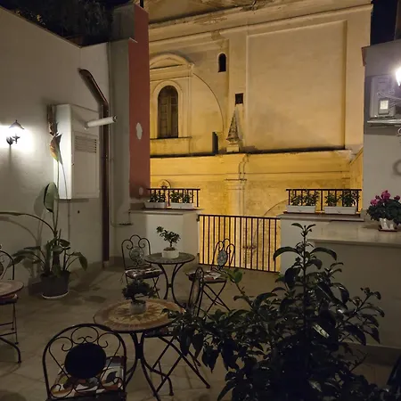منزل للإقامة La Dimora Di Vittorio Emanuele Ii